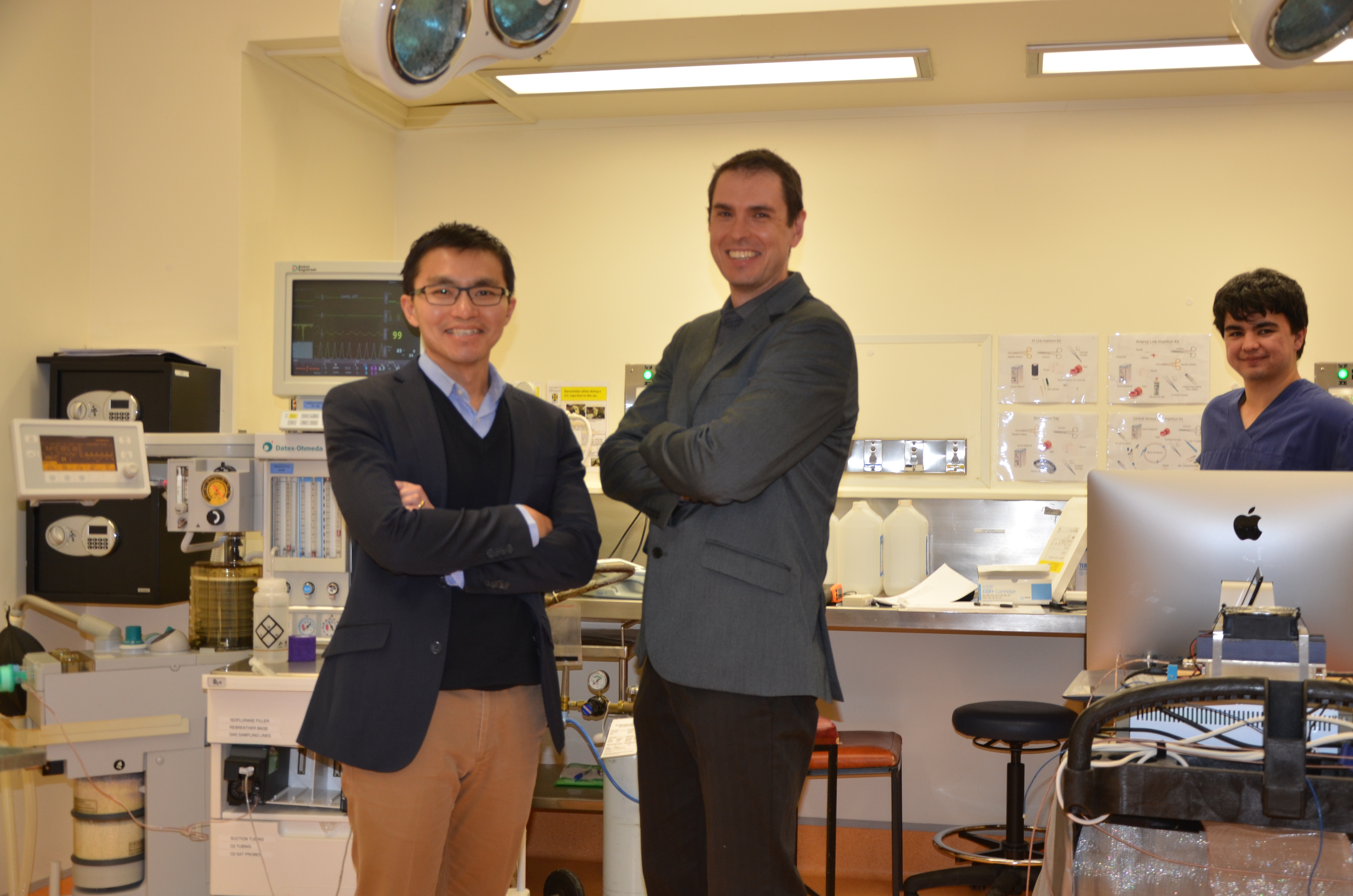 Associate Professor Shieak Tzeng & Dr Sergei Obruchkov Background: Mr Dion Thomas (PhD student)
