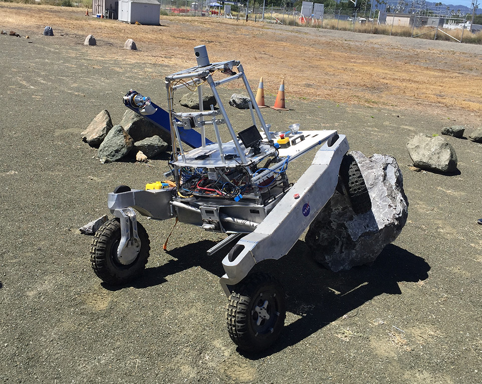 The experimental rover named “K-REX2” 