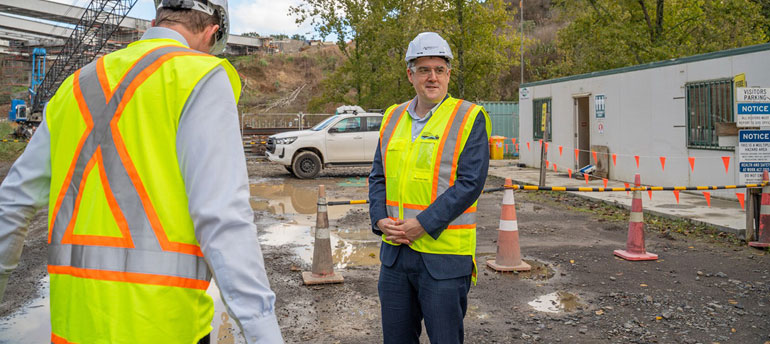 Infrastructure Minister Chris Bishop at Takitimu North Link, a new 4 lane expressway connecting Tauranga and Te Puna.