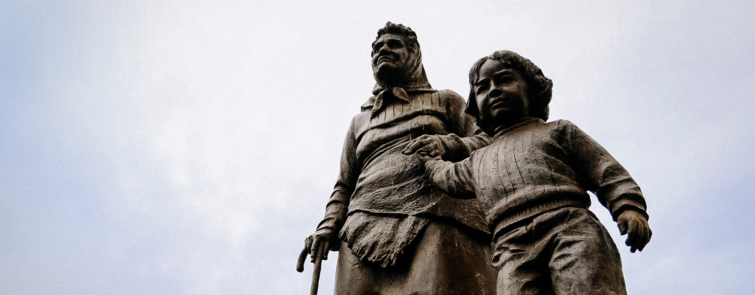 Statue of Dame Whina Cooper and child.